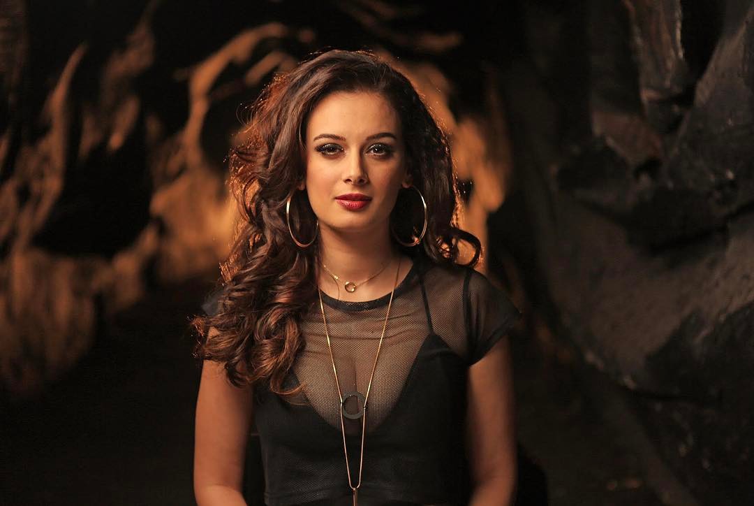 Actress Evelyn Sharma Latest Stills