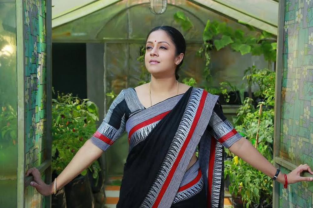 36 Vayathinile Tamil Movie Stills | Jyothika