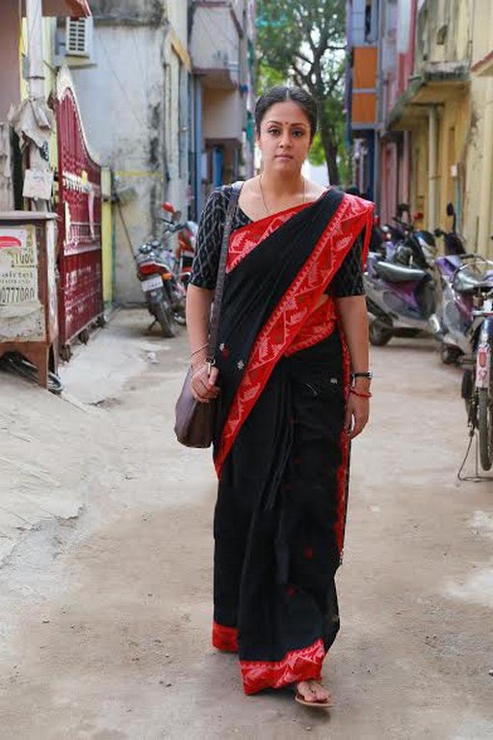36 Vayathinile Tamil Movie Stills | Jyothika