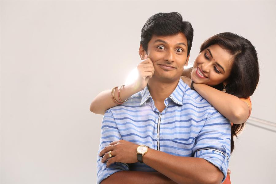 Jiiva, Sri Divya Stills From Sangili Bungili Kadhava Thorae
