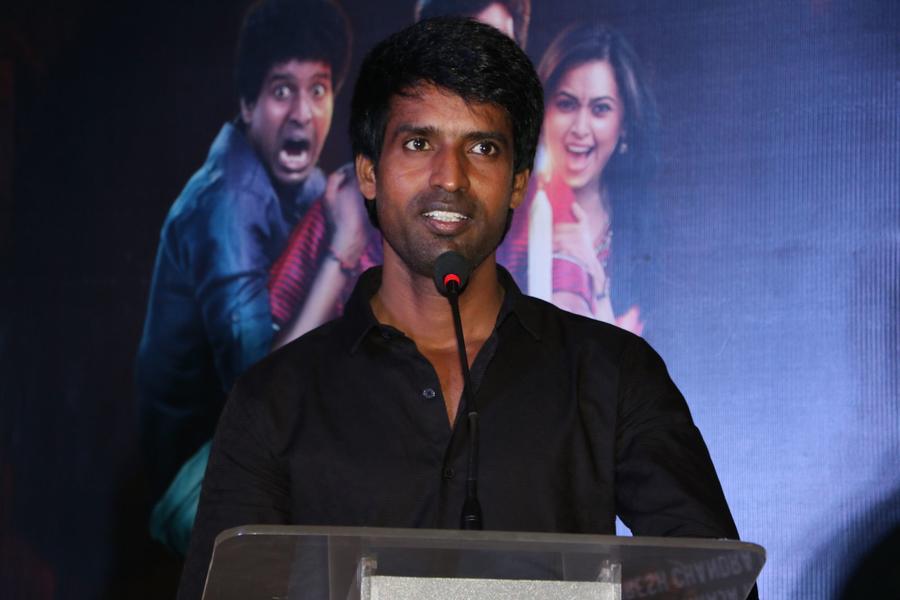 Sangili Bungili Kadhava Thorae Success Meet Stills