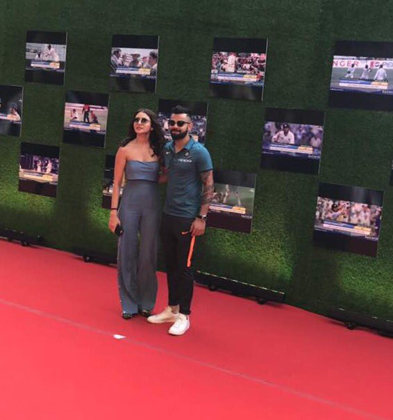 The dashing Virat Kohli and gorgeous Anushka Sharma at Sachin Premiere