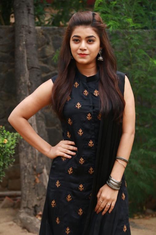 Actress Yamini Bhaskar at Munnodi Movie Press Meet