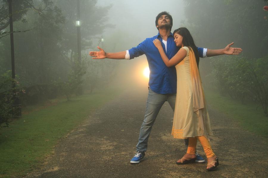 Yamini Bhaskar and Harish Stills From Munnodi Movie