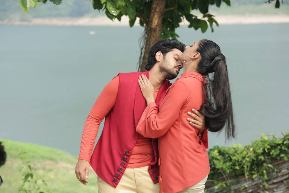 Fashion Designer s/o Ladies Tailor Movie Stills