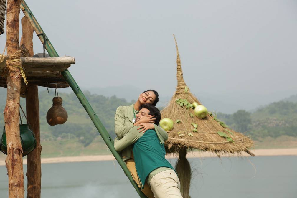 Fashion Designer s/o Ladies Tailor Movie Stills