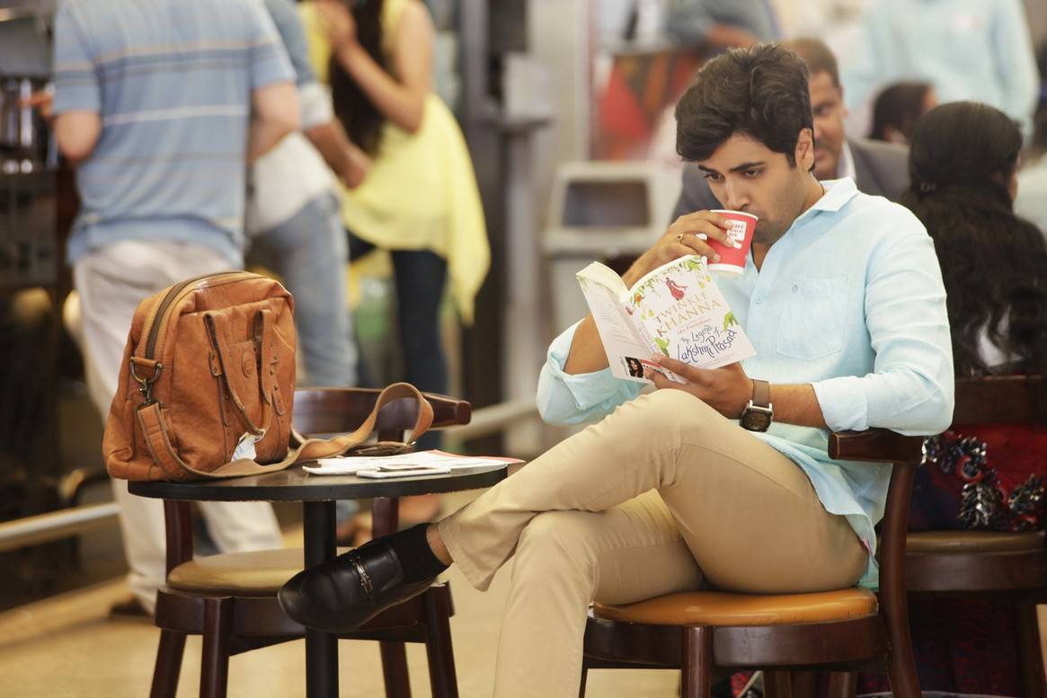 Ami Thumi Telugu Movie Stills | Srinivas Avasarala, Adivi Sesh, Eesha Rebba and Aditi Myakal