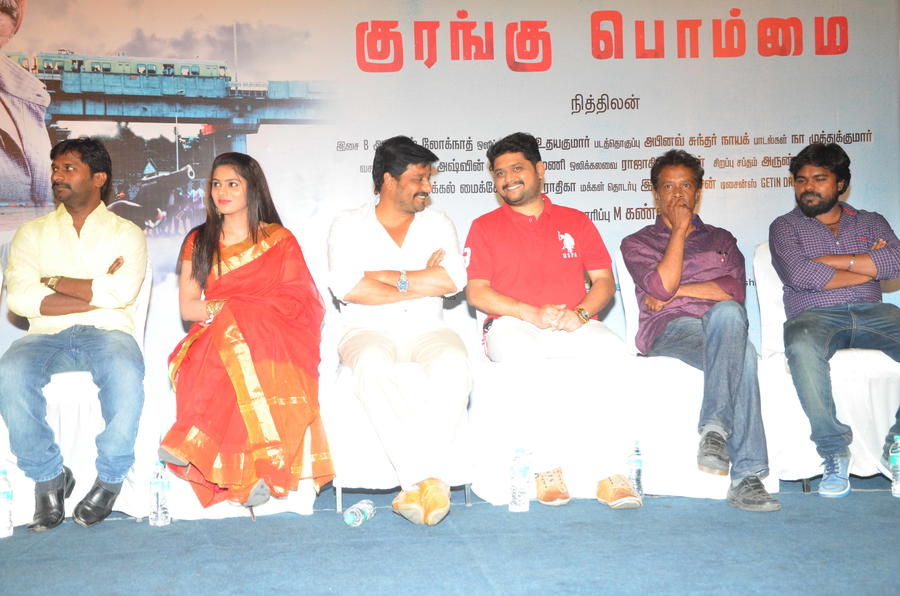 Vidharth, Delna Davis, Elango Kumaravel, Music Director Ajaneesh Loknath at Kurangu Bommai Audio Launch