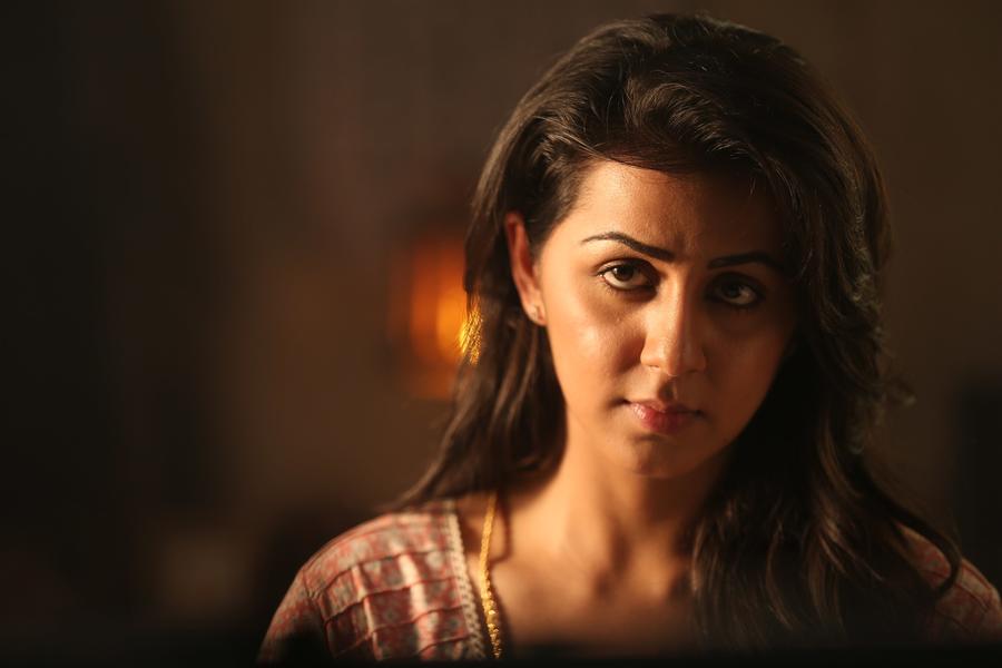 Maragatha Naanayam Movie Stills