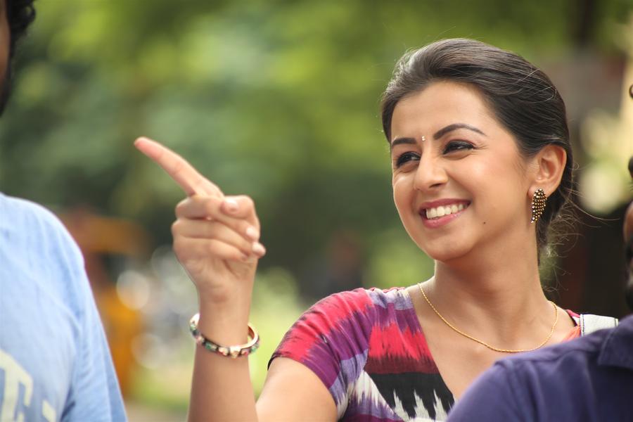 Maragatha Naanayam Movie Stills