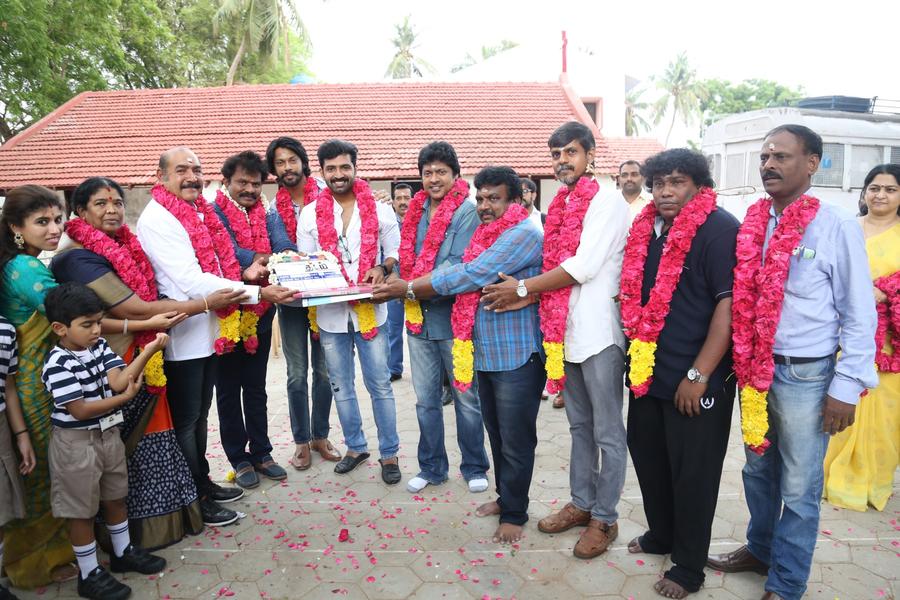 Thadam movie launch stills