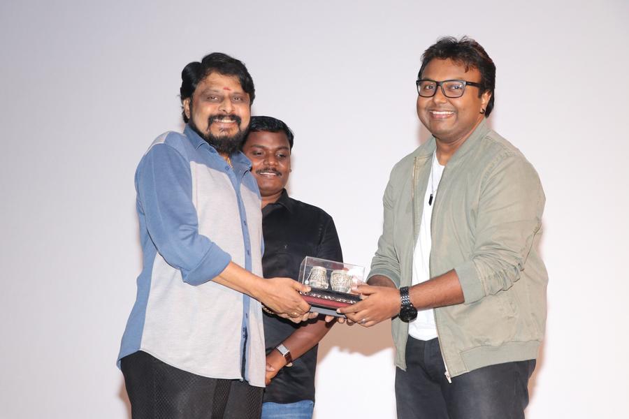 Gemini Ganeshanum Suruli Raajanum Audio Launch Pics