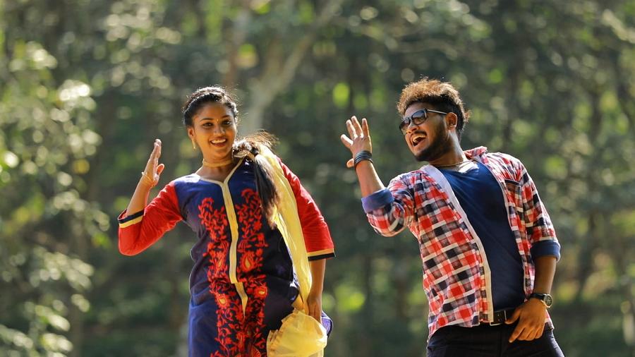 Naan Yarendru Nee Sol Tamil movie stills