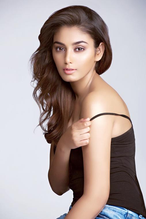 Latest stills of Rangoon actress Sana Makbul