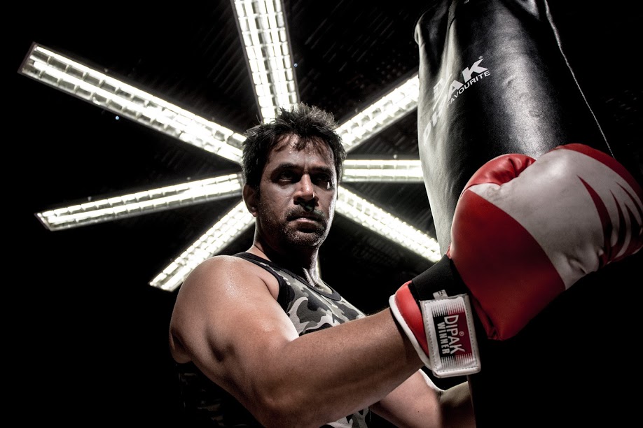 Action King Arjun is stylish cop in ‘Nibunan’