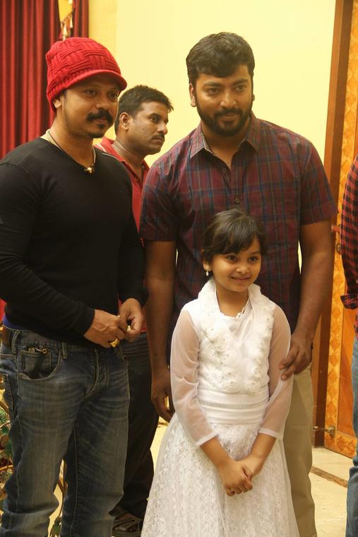 Onaaiygal Jaakirathai Movie Launch Stills