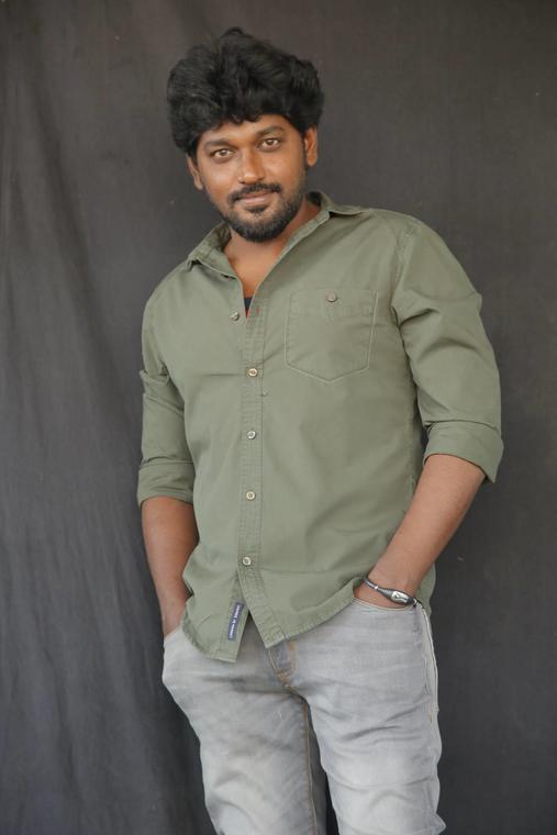 Onaaiygal Jaakirathai Movie Launch Stills