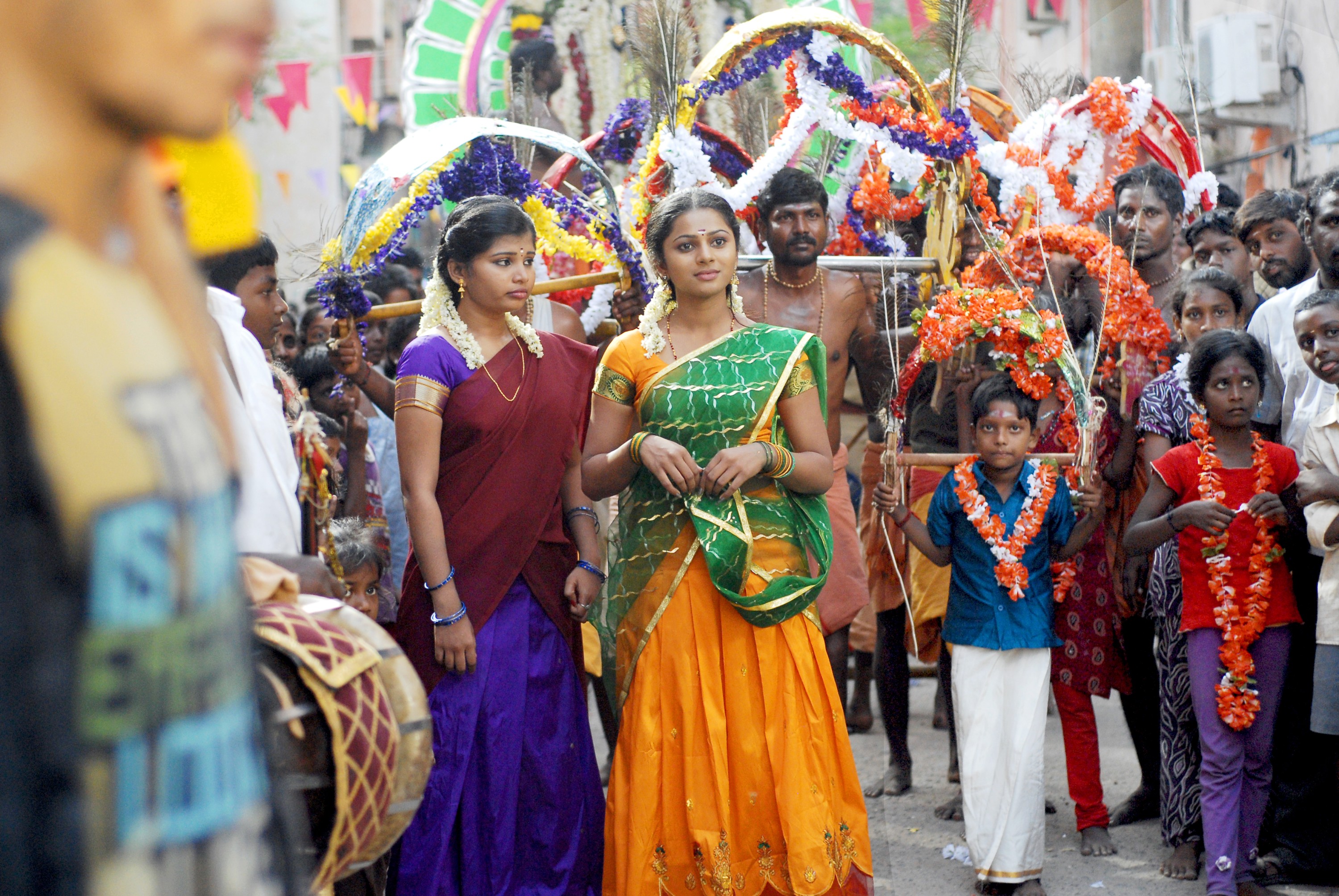 Aakkam Tamil movie working stills
