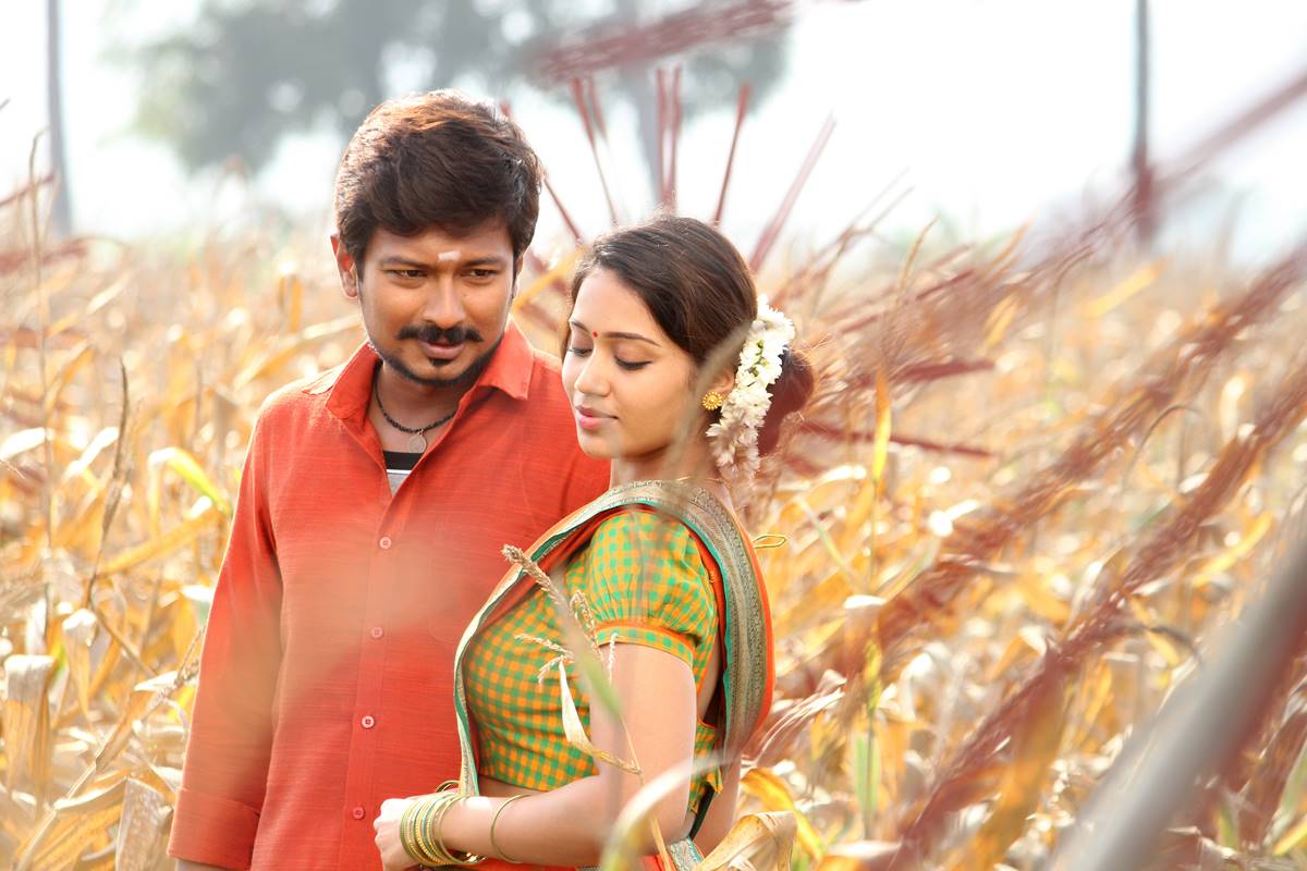 Podhuvaga En Manasu Thangam movie stills 
