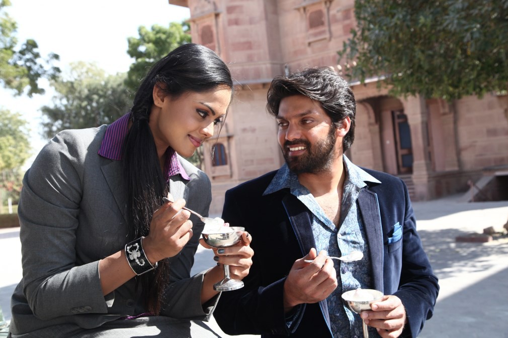 Purampokku Tamil Movie Stills | Arya, Karthika Nair