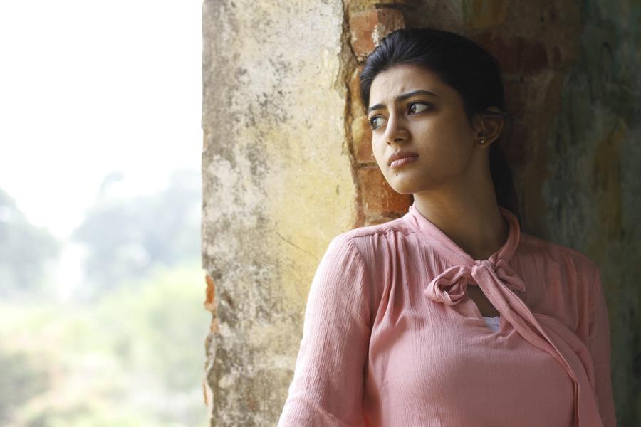 En Aaloda Seruppa Kaanom Movie Stills