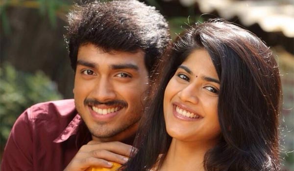 Oru pakka kathai clears CBFC with U