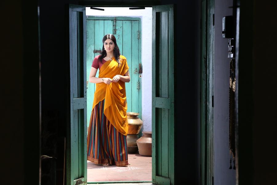 Aayirathil Iruvar Movie Stills