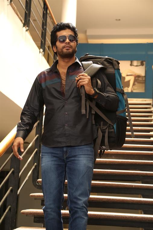 Aayirathil Iruvar Movie Stills