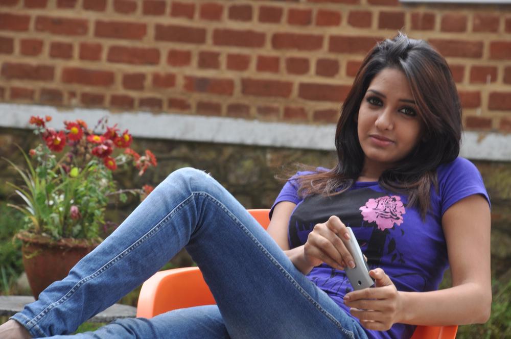 Ini Avane Tamil Movie Stills | Pavani Reddy