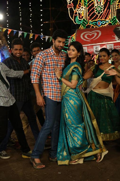 Bayama Irukku Tamil Movie Stills