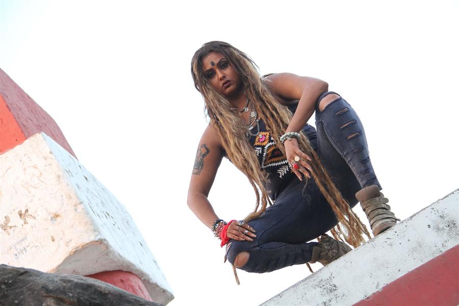 Pottu Tamil Movie Stills