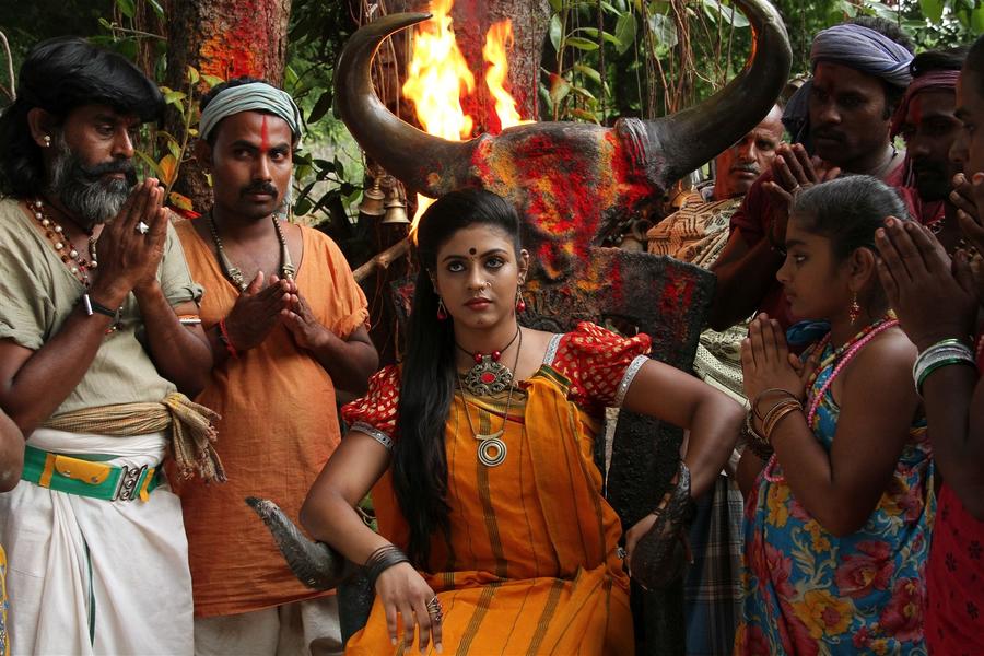 Pottu Tamil Movie Stills