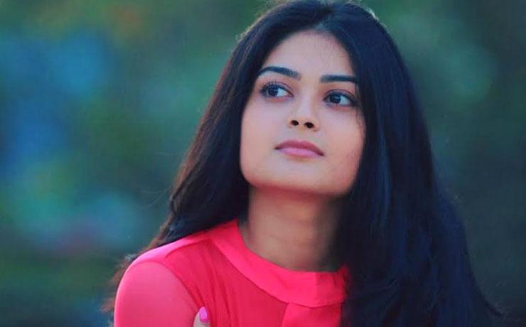 Iruttuaraiyil Murattu Kuthu heroine finalised