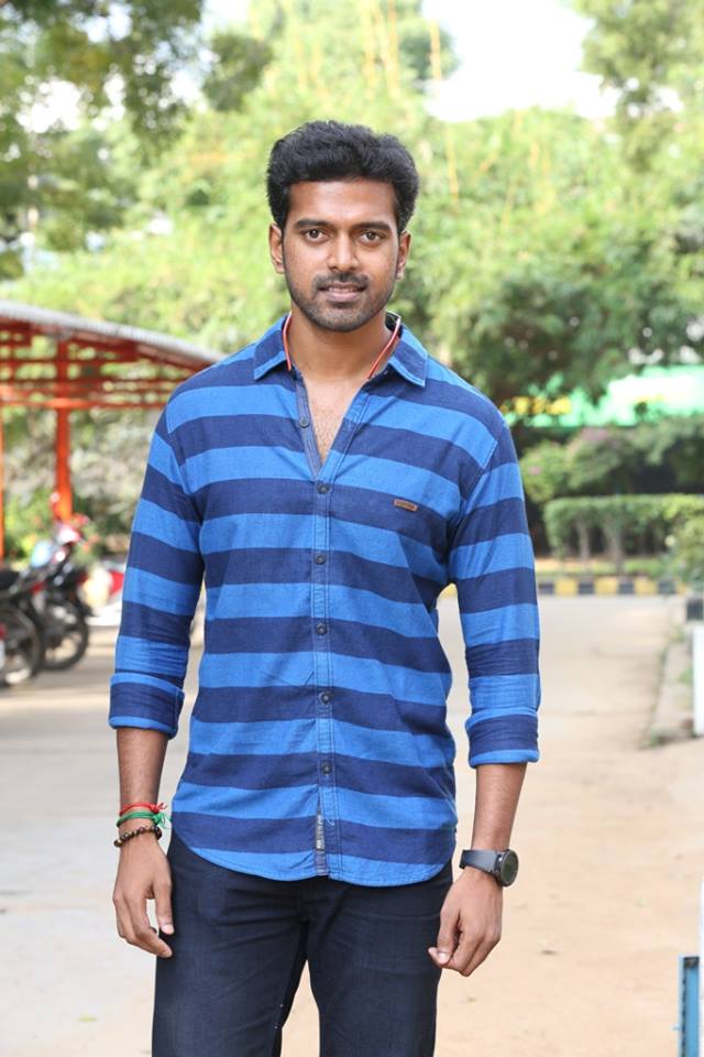 Suttu Pidikka Utharavu pooja stills