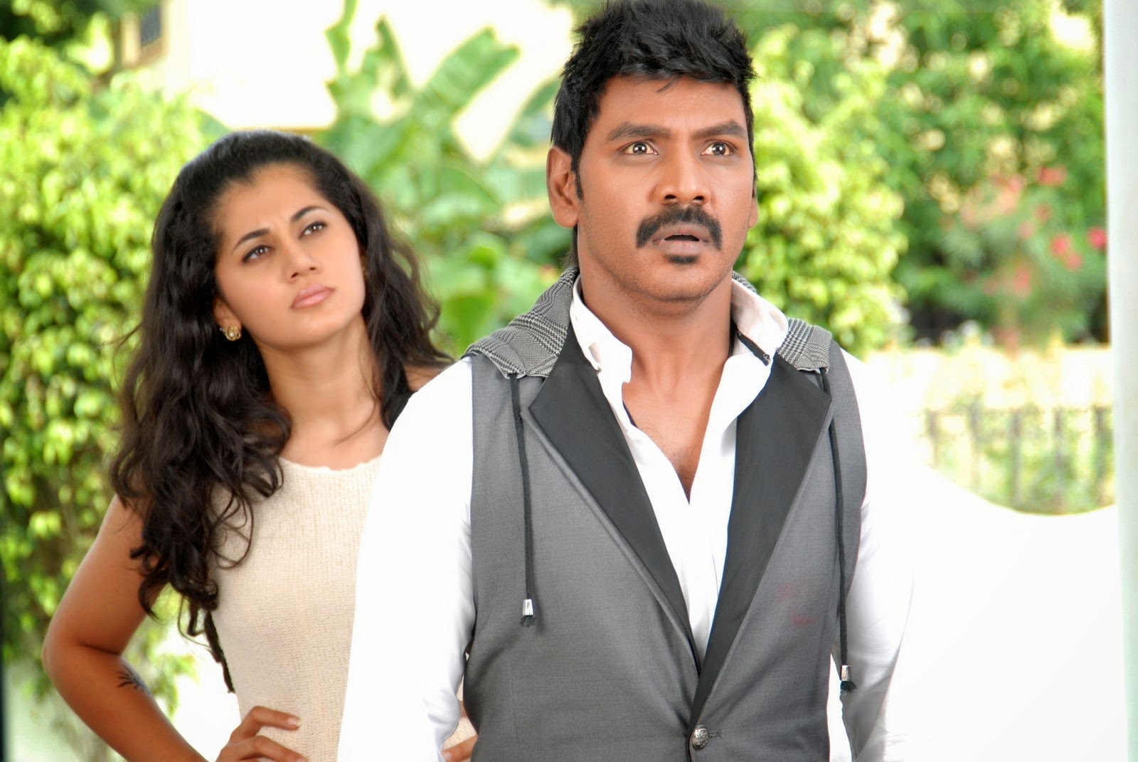 Kanchana 2 Tamil Movie New Stills | Raghava Lawrence, Taapsee Pannu