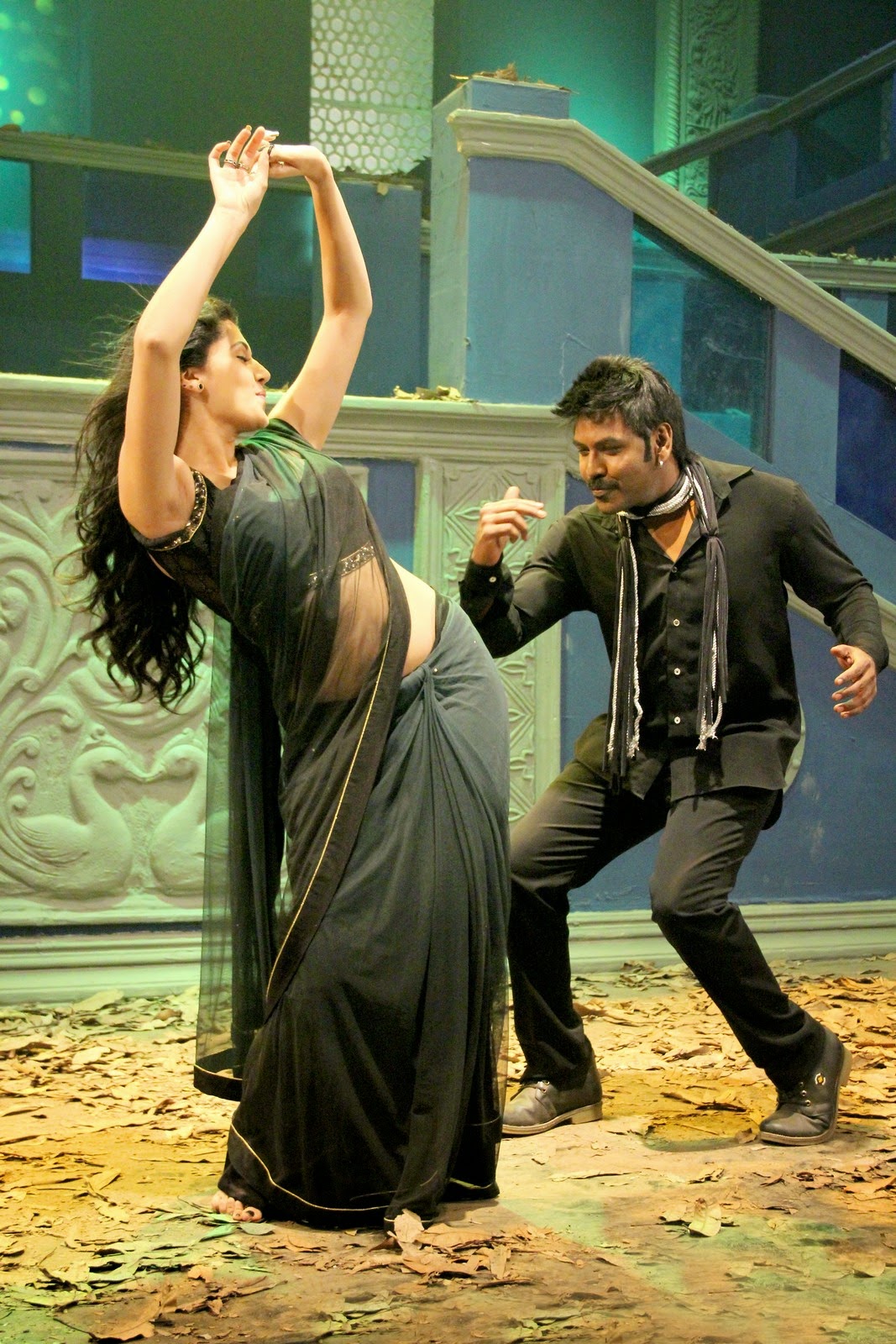Kanchana 2 Tamil Movie New Stills | Raghava Lawrence, Taapsee Pannu