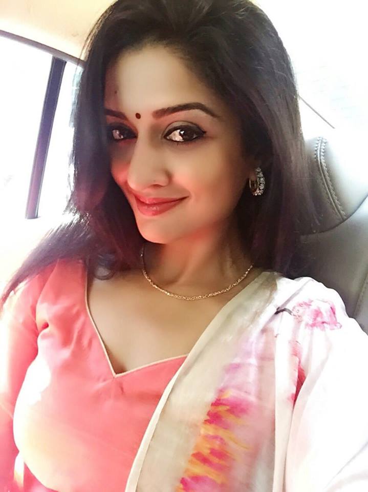 Actress Vimala Raman photos.