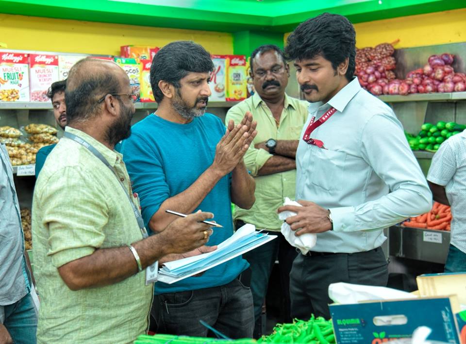 Velaikkaran Movie making Stills.