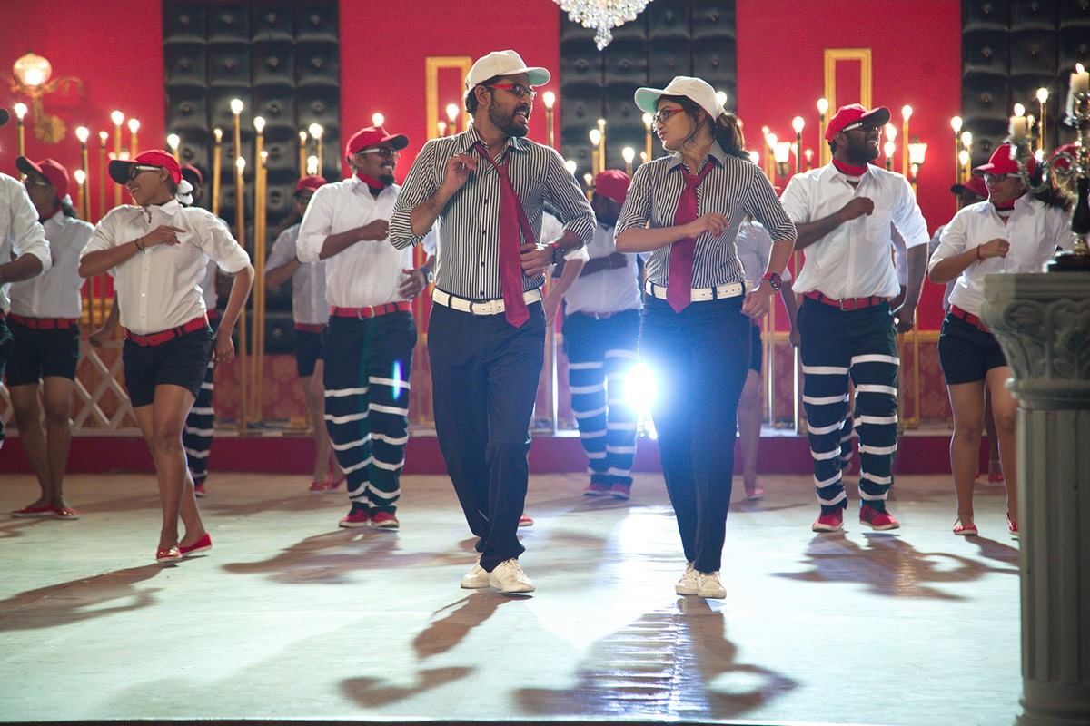 Mannar Vagaiyara movie latest stills.