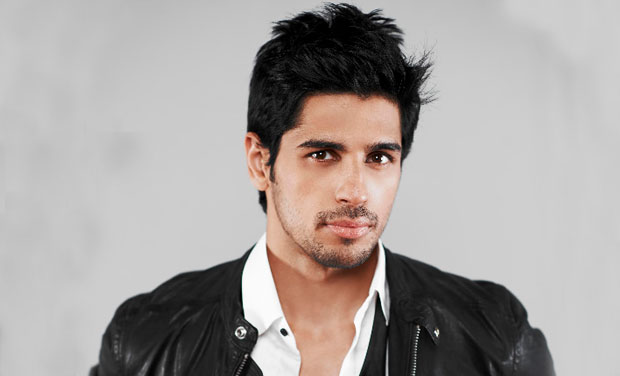 Sidharth Malhotra – Manoj Bajpayee starrer Aiyaary delayed
