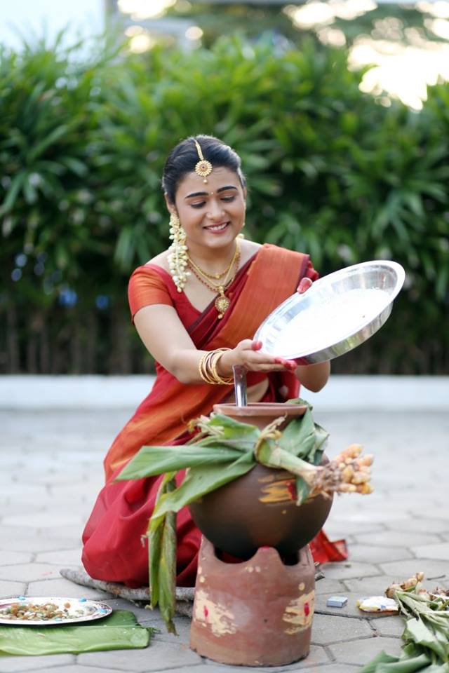 Stills of 100 Percent Kaadhal team celebrate Pongal.