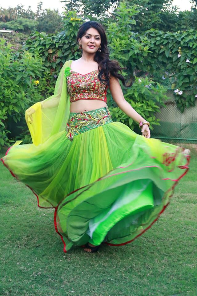 Vaibhavi Shandilya New Stills.