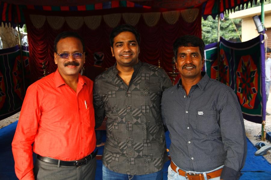 Boomerang Pooja Images.