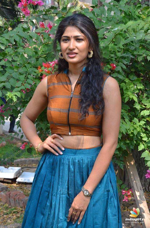 Yemaali movie latest stills.