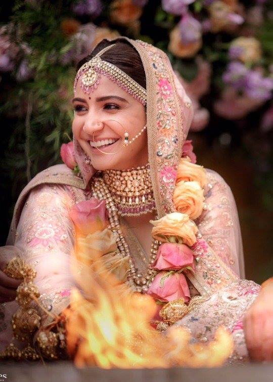 Anushka Sharma wedding shoot images.