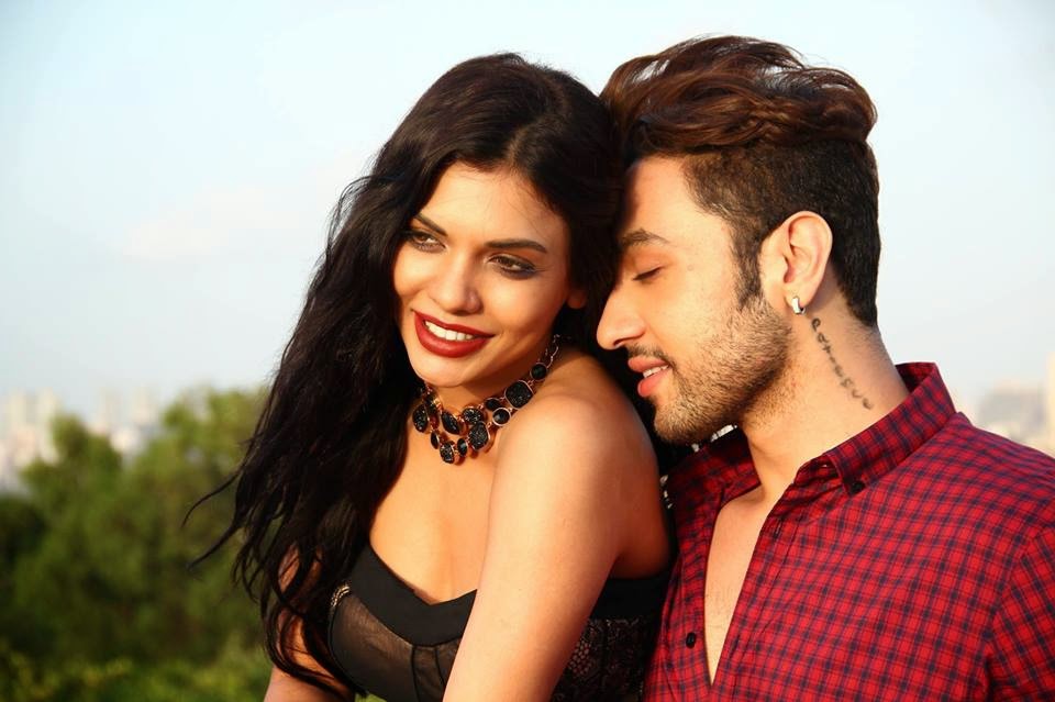 Ishq Click Hindi Movie Hot Stills | Adhyayan Suman, Sara Loren