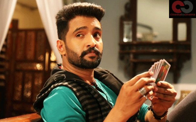 Santhanam plans Dhilluku Dhuddu 2