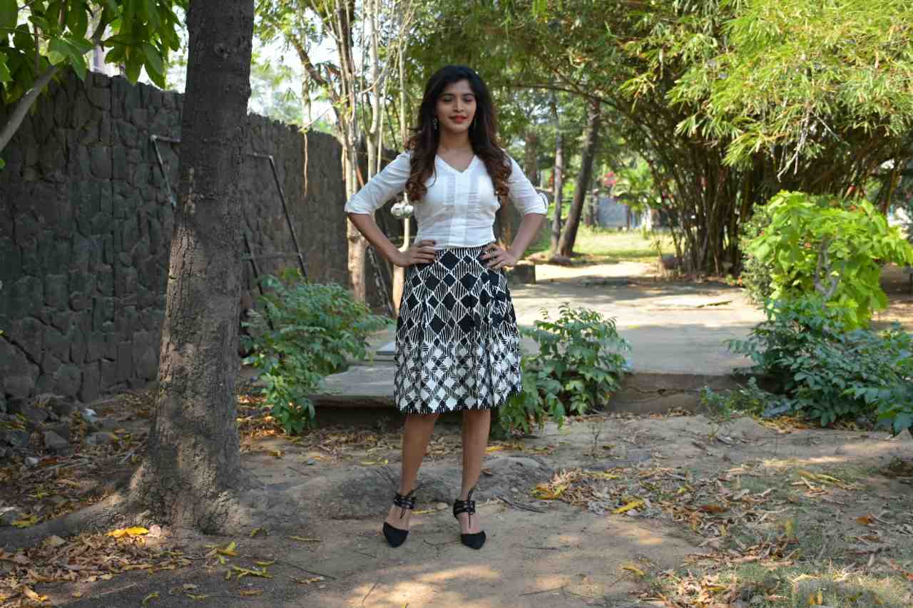 Yenda Thalaila Yenna Vaikala Press Meet Photos.