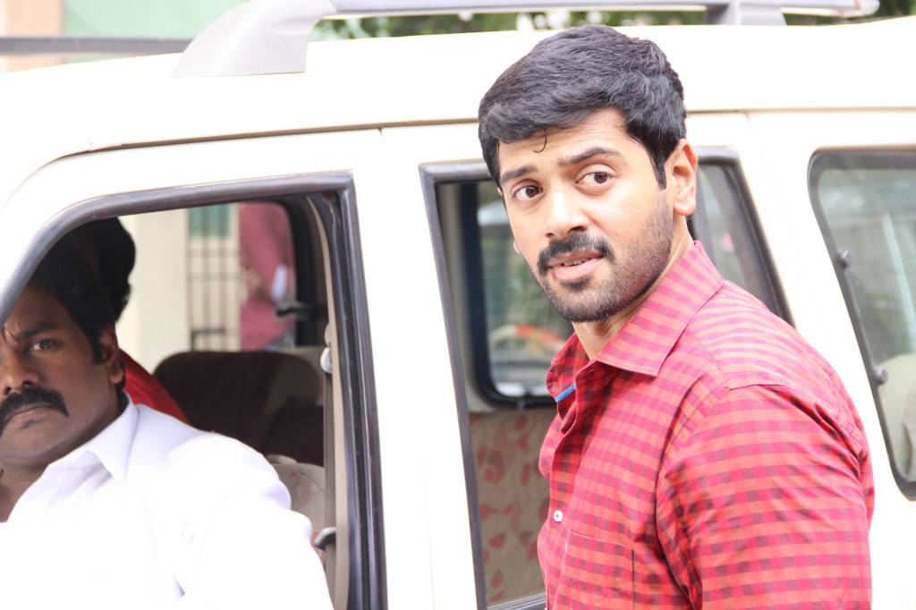 Thiri Tamil Movie Stills || Ashwin Kakumanu, Swati Reddy