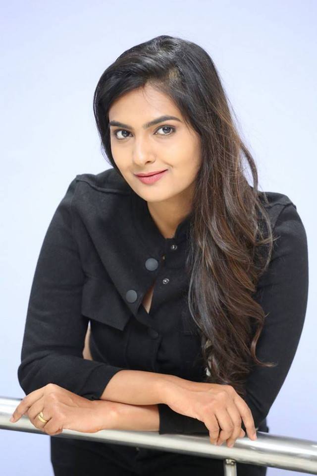 Neha Deshpande New Pictures.